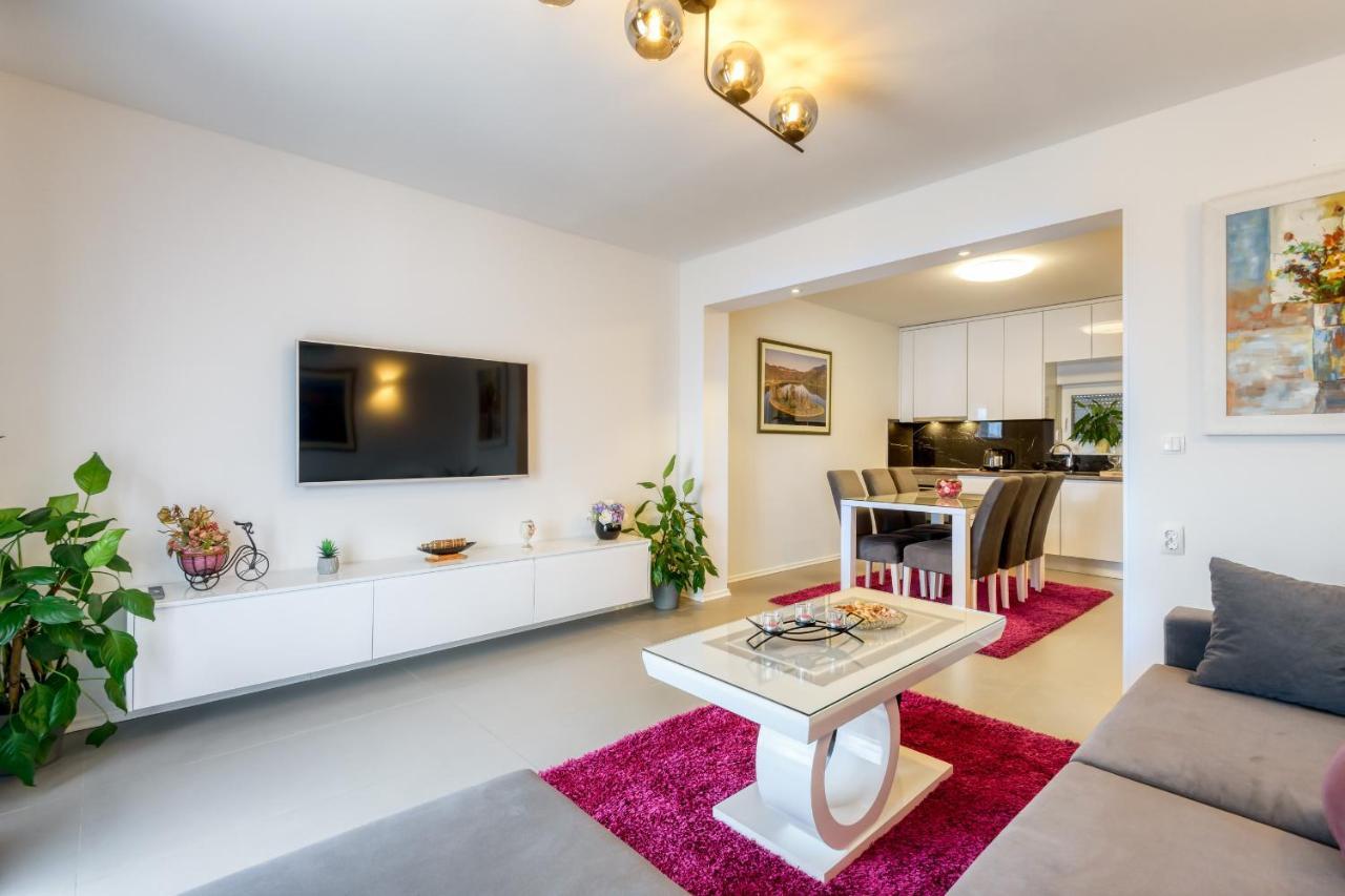 Apartment Sea Bass Neretva 普洛切 外观 照片