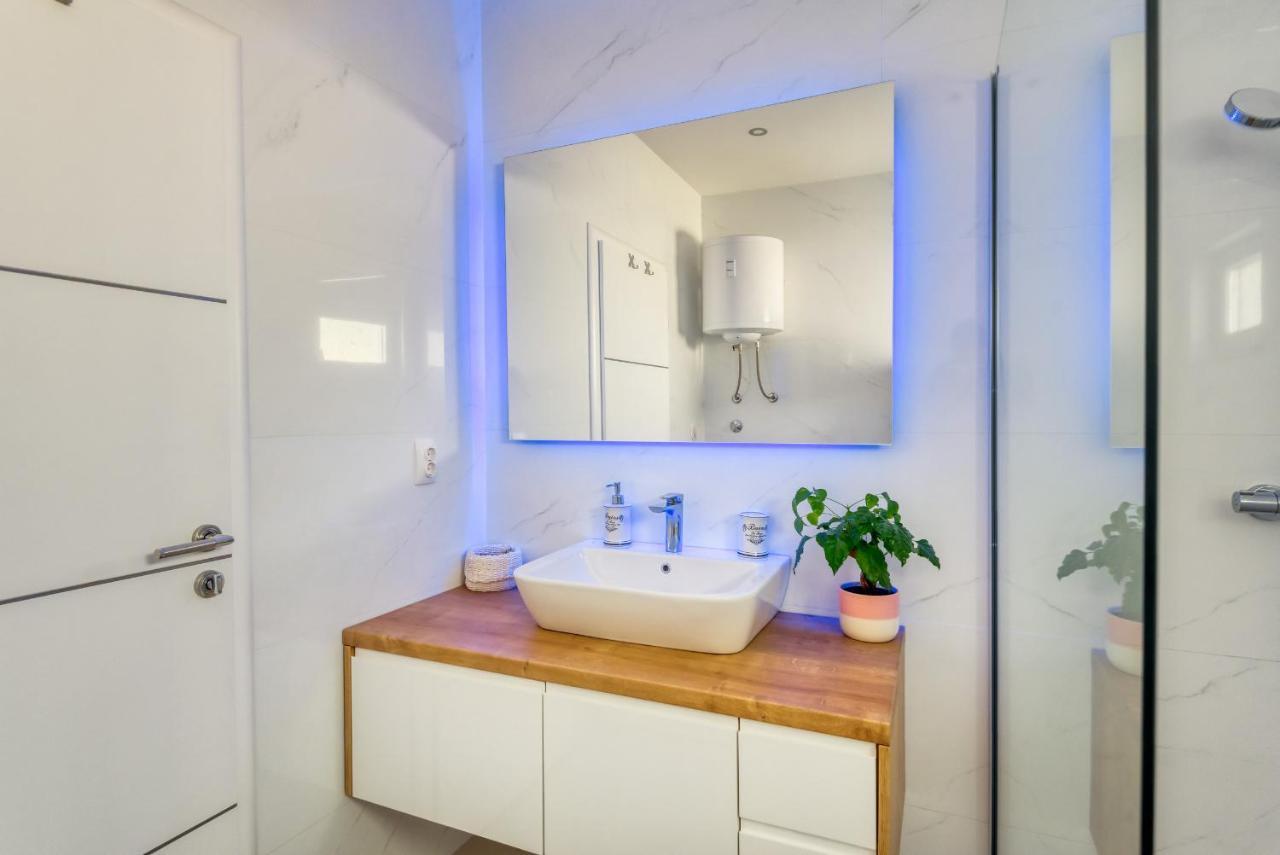 Apartment Sea Bass Neretva 普洛切 外观 照片